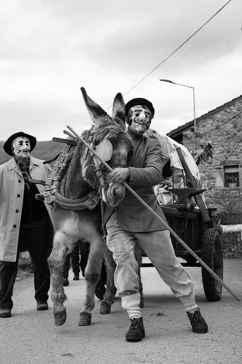 Hogaño: Traditions in Contemporary Spain