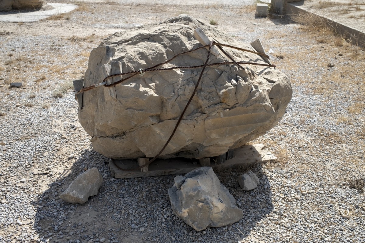 In the shadow of Zahhak