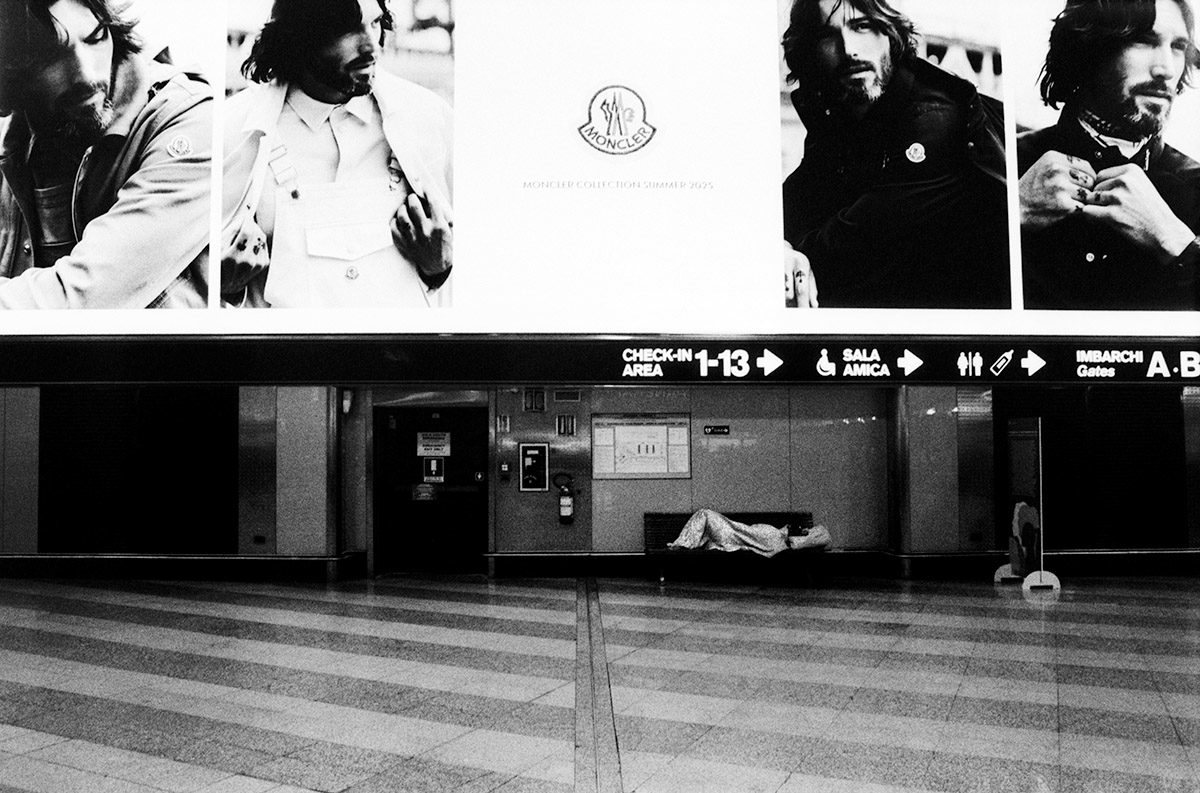 Departures, arrivals