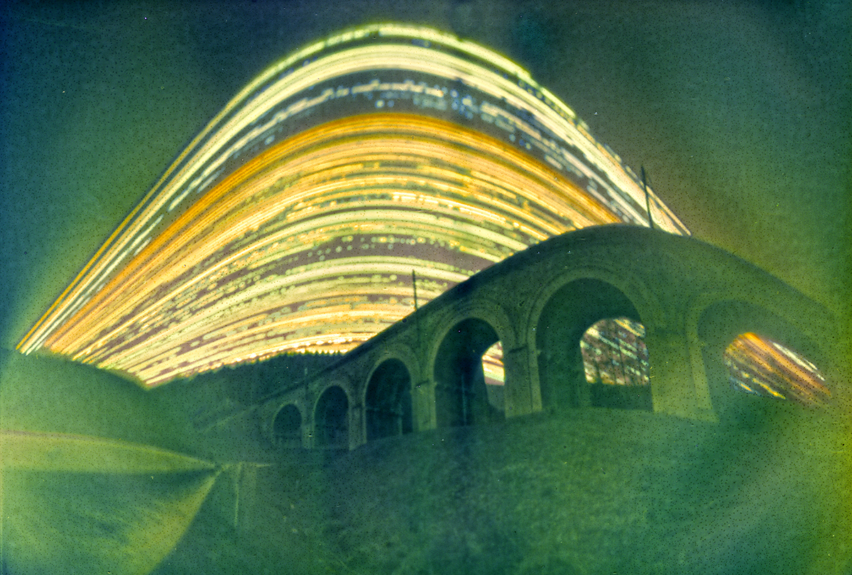 Lumière et ombre dans le flux du temps